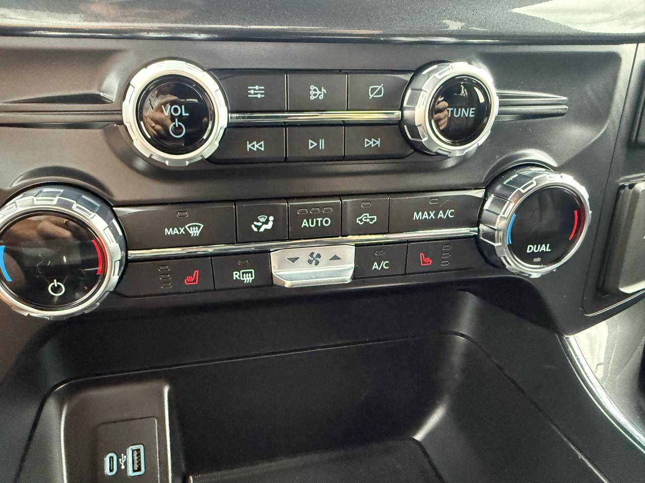 Ford F-150  2021