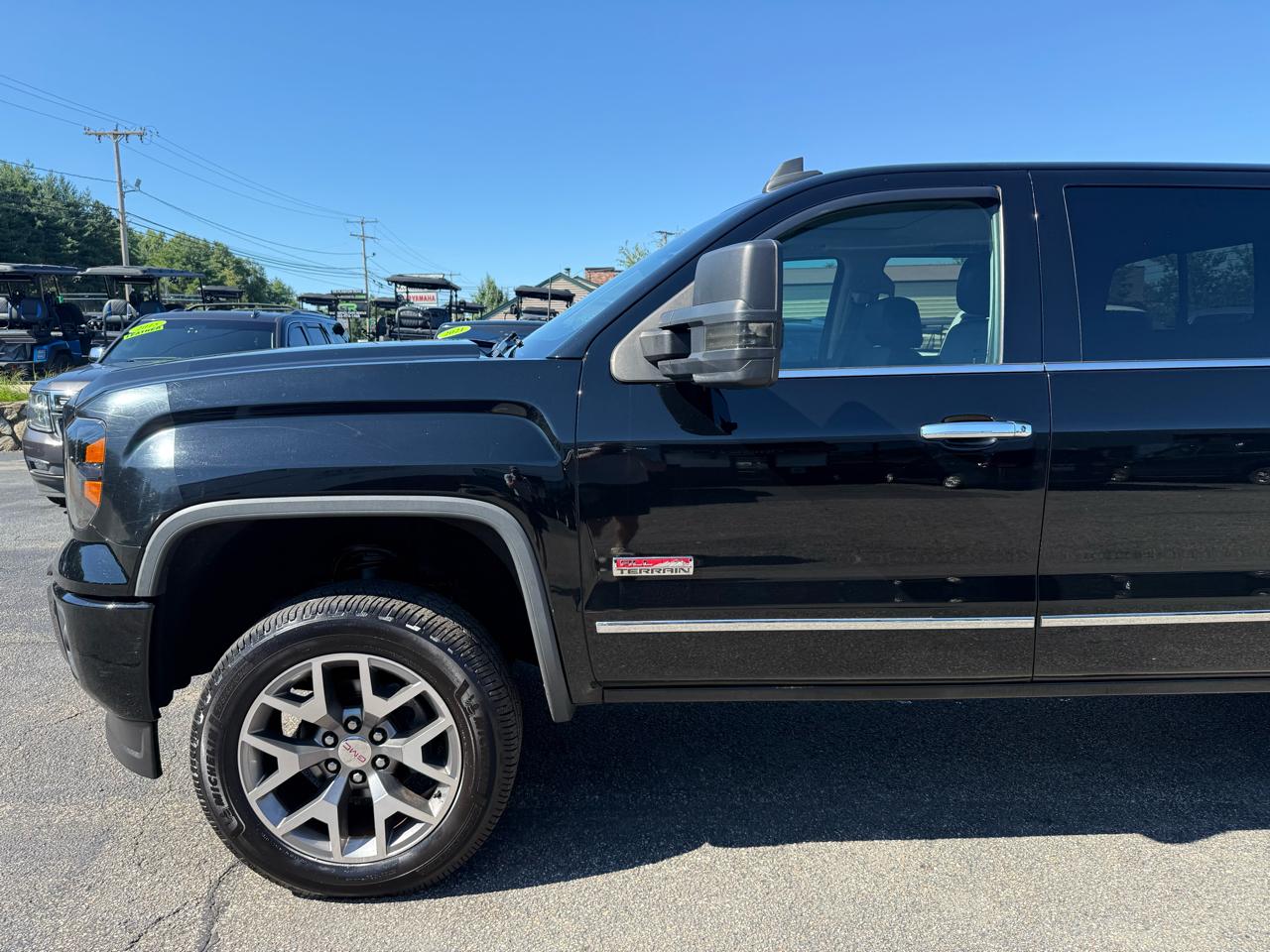 GMC Sierra 1500 4WD Crew Cab 143.5" SLT 2015