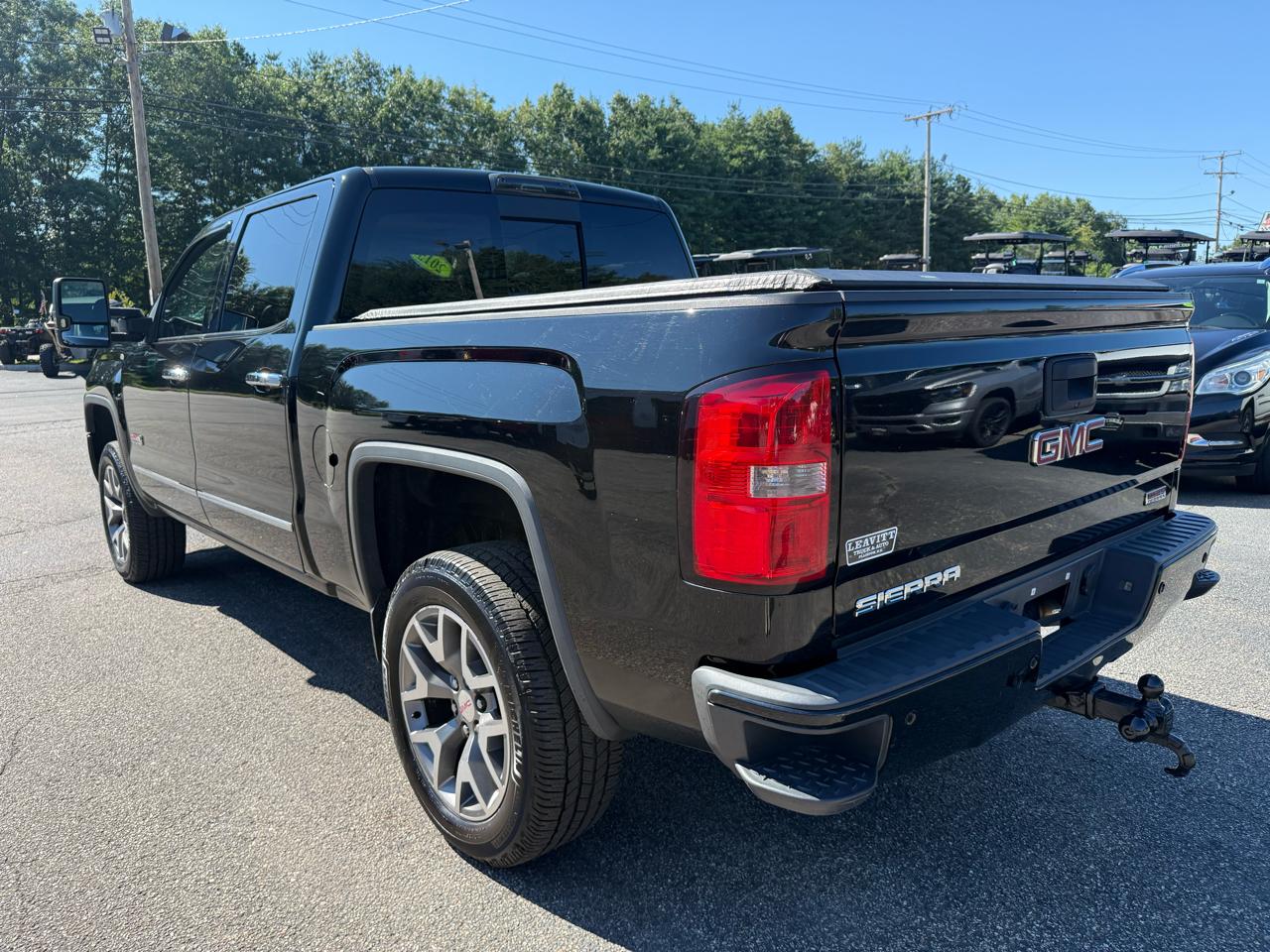 GMC Sierra 1500 4WD Crew Cab 143.5" SLT 2015