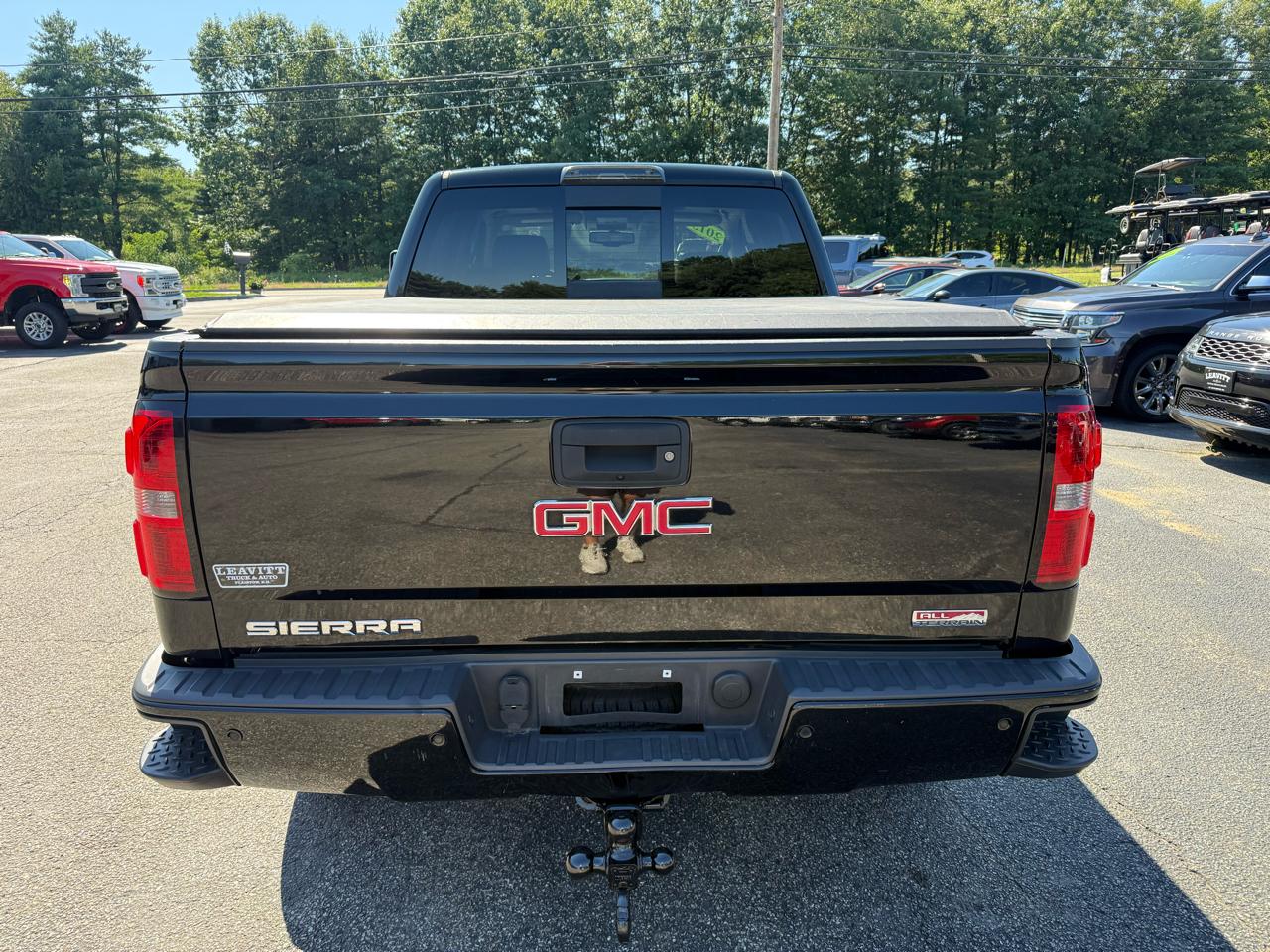 GMC Sierra 1500 4WD Crew Cab 143.5" SLT 2015