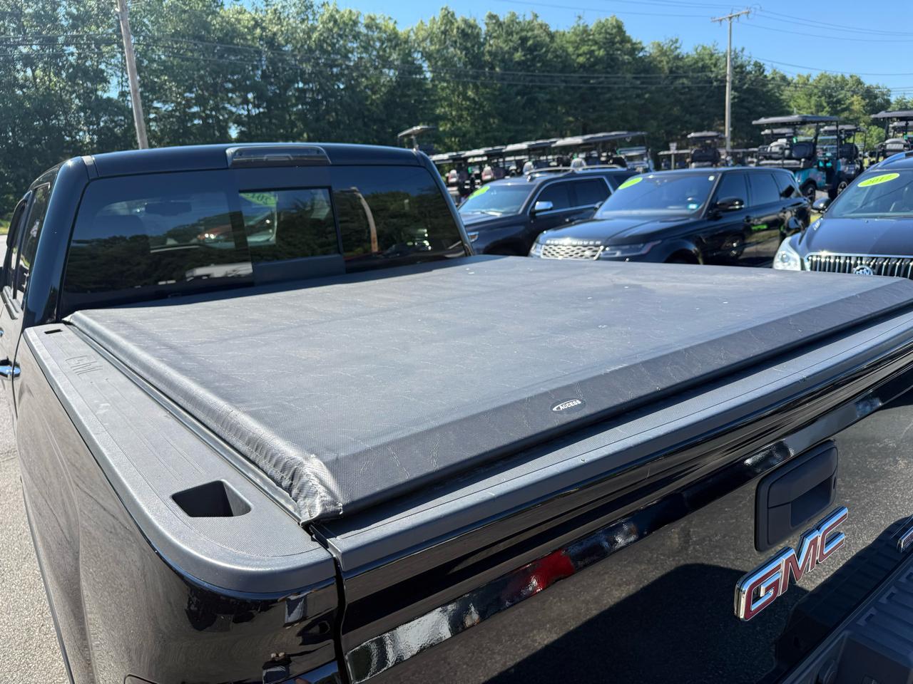 GMC Sierra 1500 4WD Crew Cab 143.5" SLT 2015