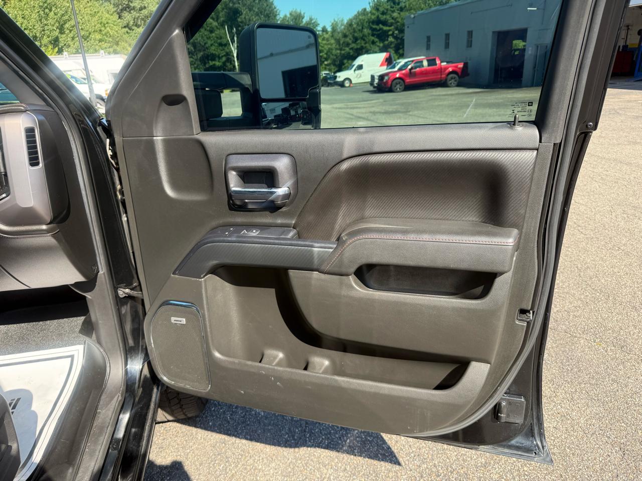 GMC Sierra 1500 4WD Crew Cab 143.5" SLT 2015