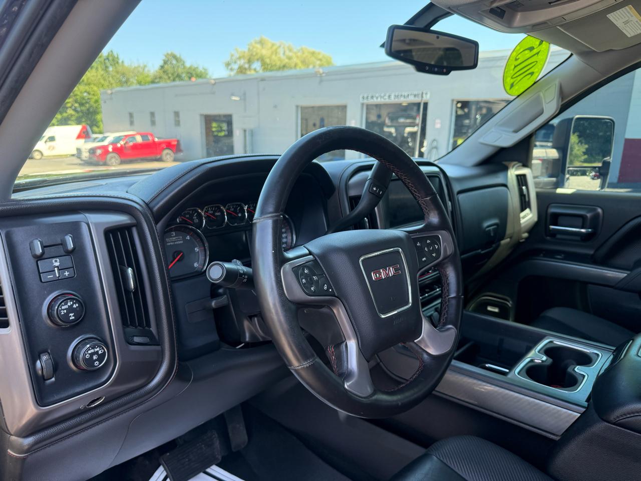 GMC Sierra 1500 4WD Crew Cab 143.5" SLT 2015