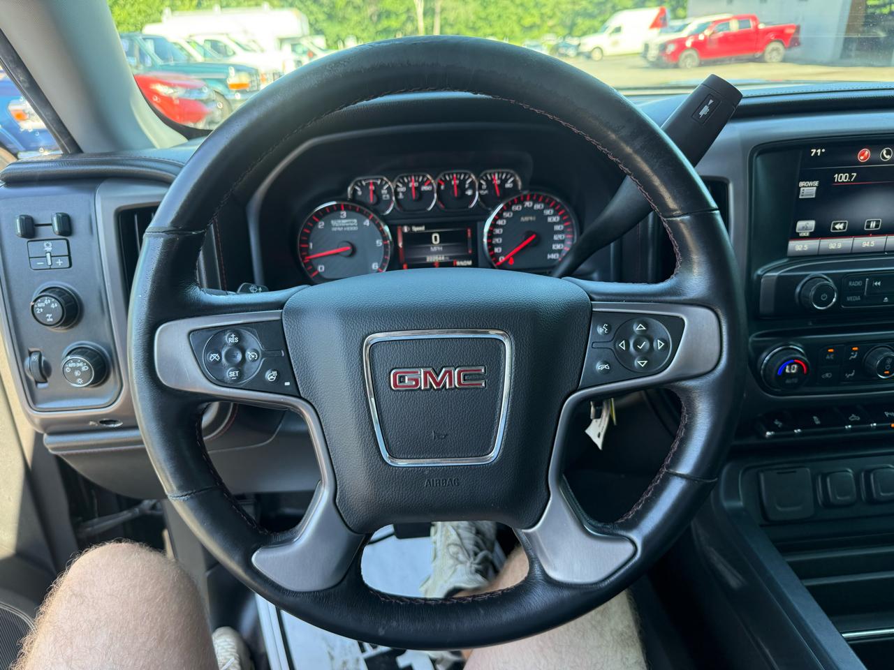 GMC Sierra 1500 4WD Crew Cab 143.5" SLT 2015