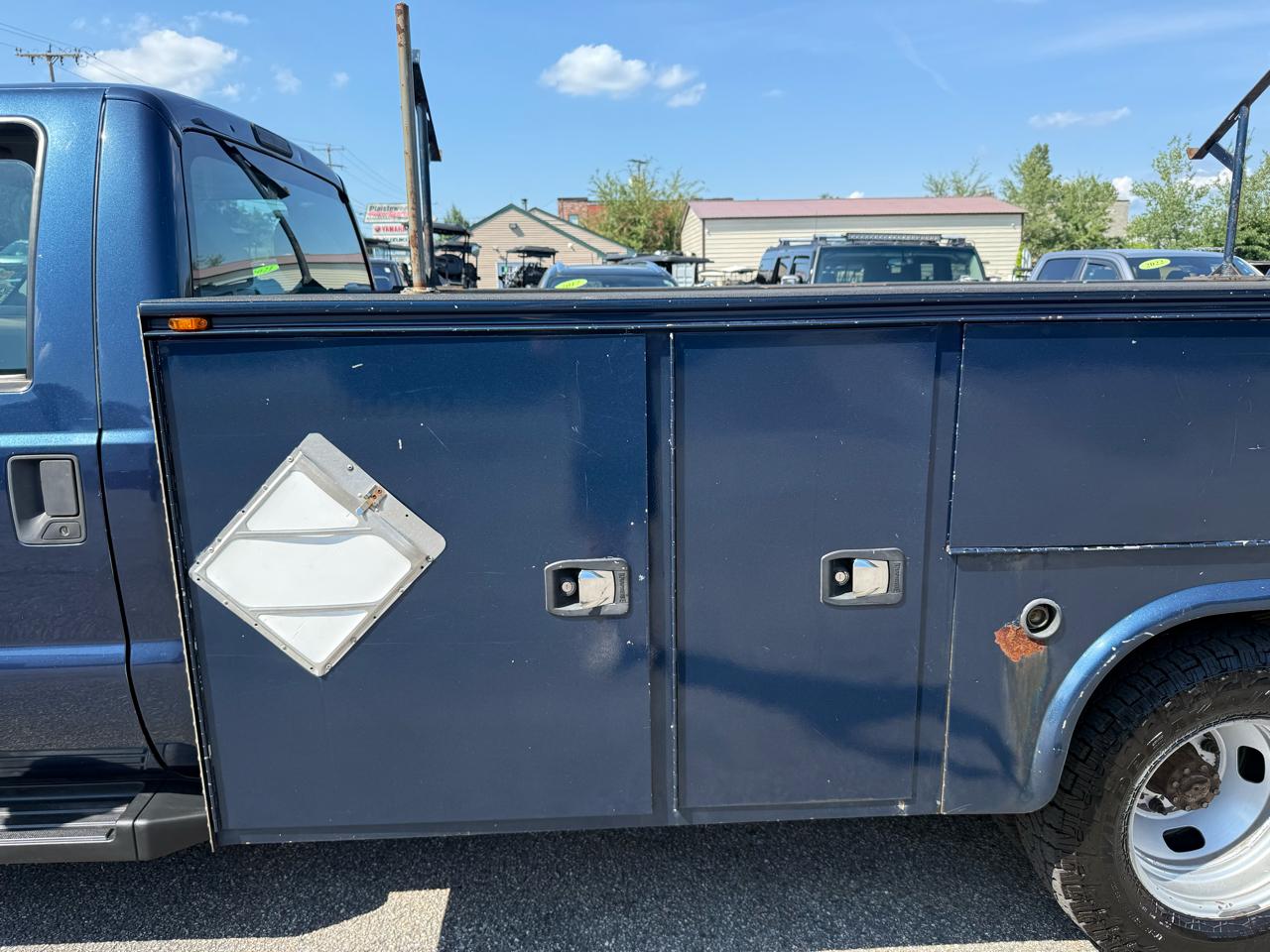Ford Super Duty F-350 DRW  2016