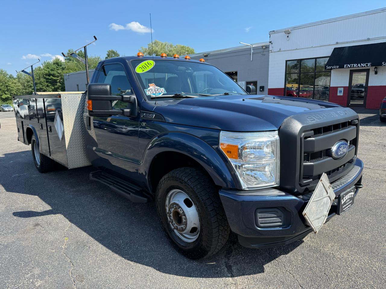 Ford Super Duty F-350 DRW  2016