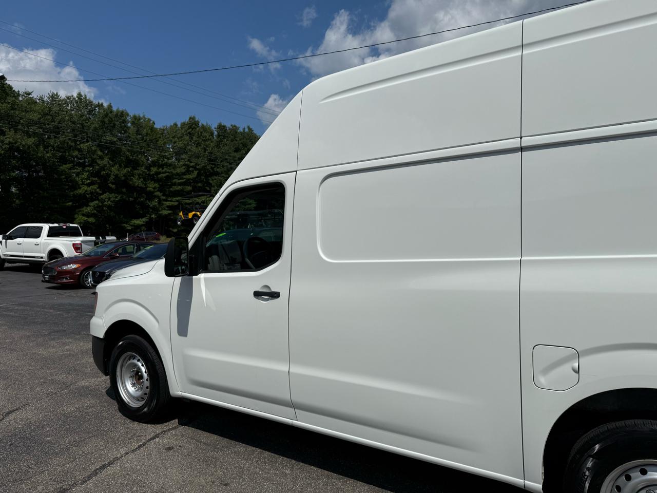 Nissan NV Cargo NV2500 HD High Roof V6 S 2018