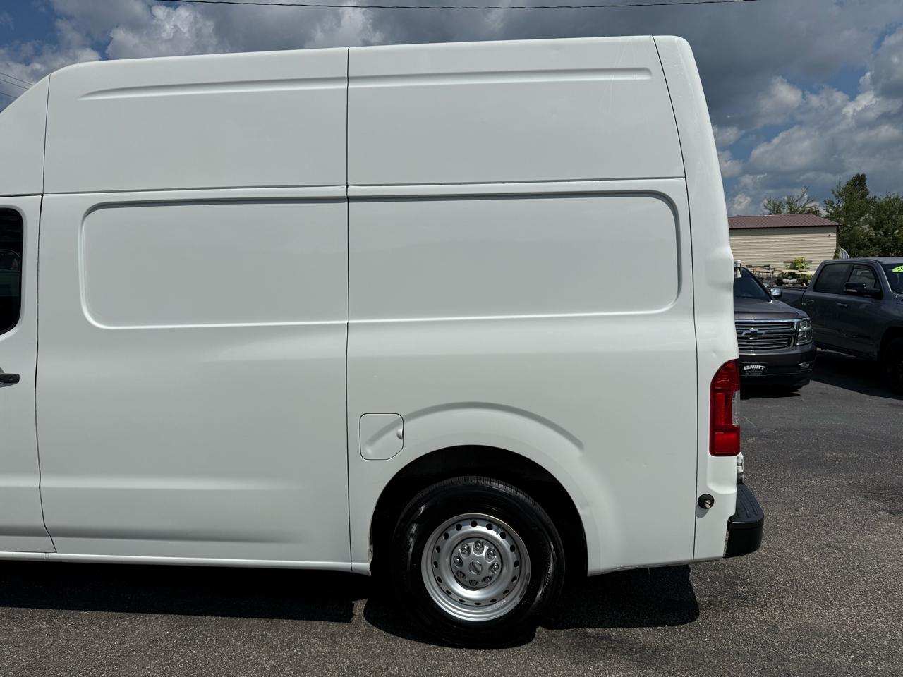 Nissan NV Cargo NV2500 HD High Roof V6 S 2018