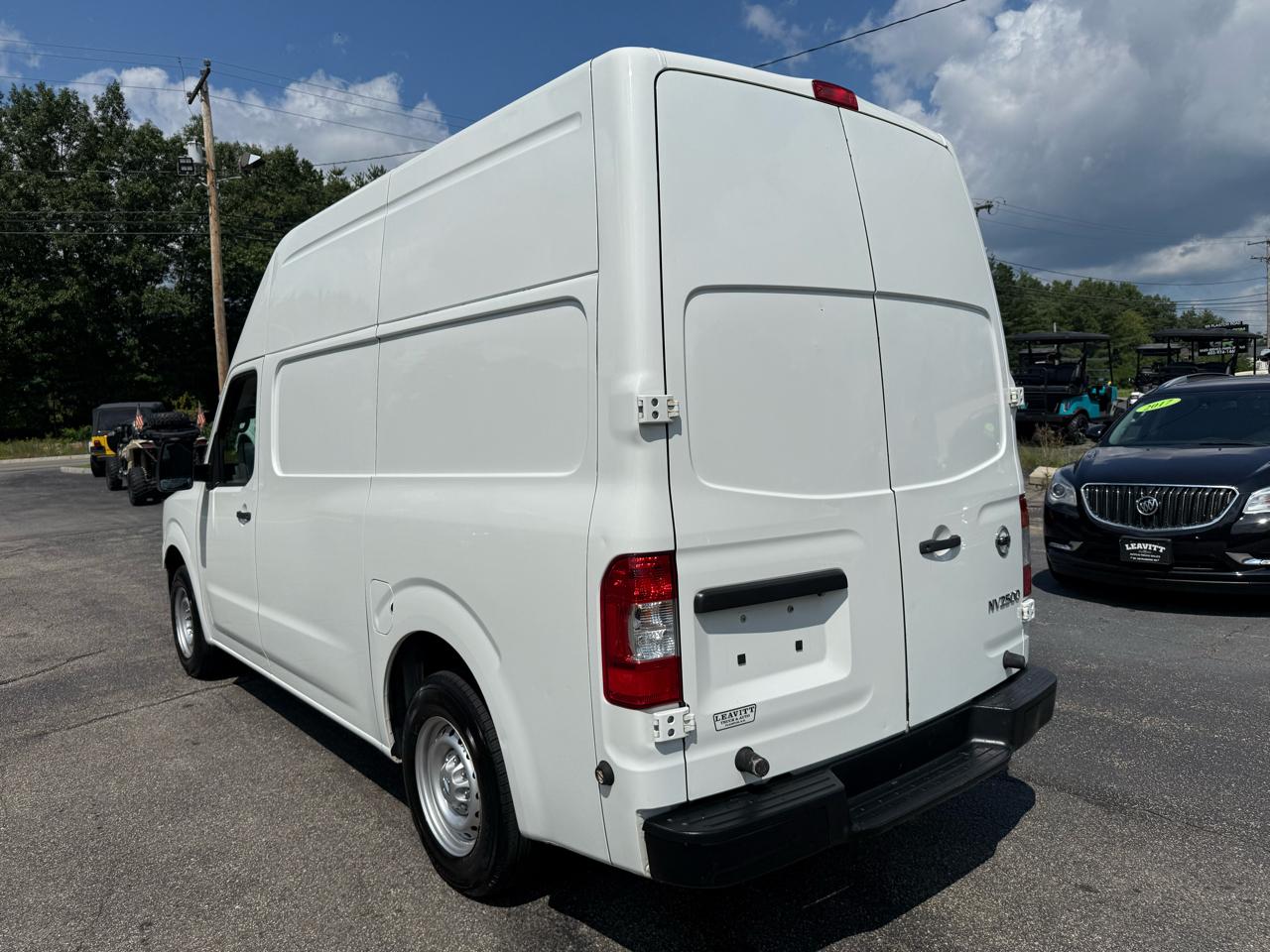 Nissan NV Cargo NV2500 HD High Roof V6 S 2018