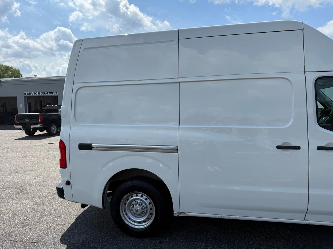 Nissan NV Cargo NV2500 HD High Roof V6 S 2018