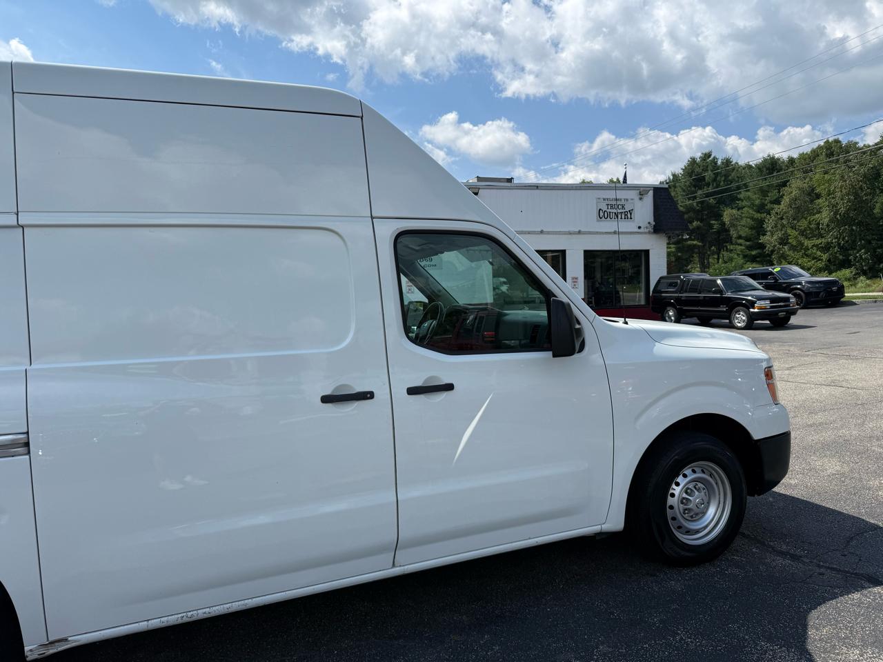 Nissan NV Cargo NV2500 HD High Roof V6 S 2018