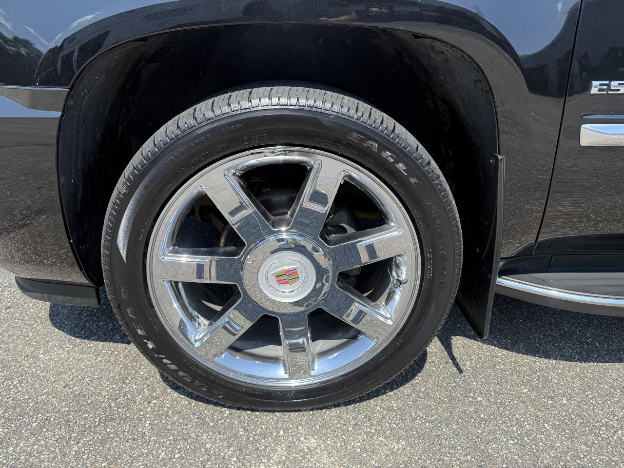 Cadillac Escalade  2013