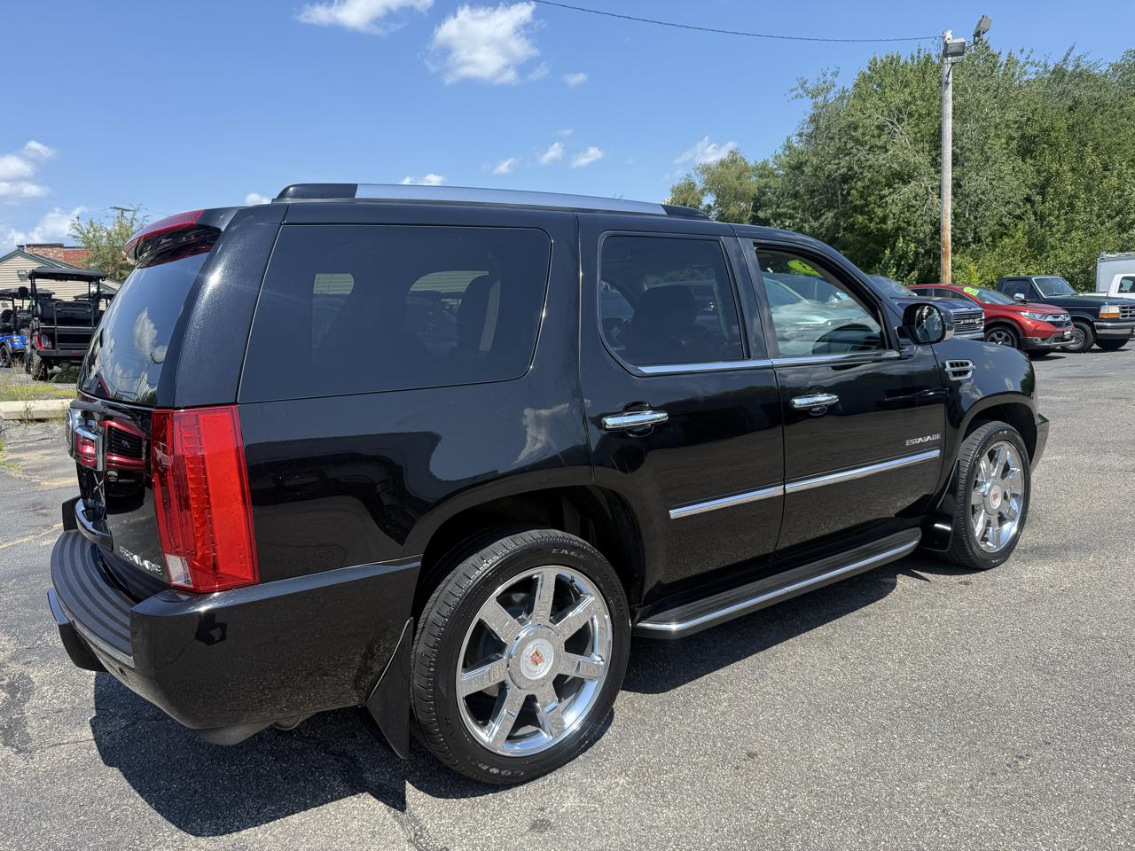 Cadillac Escalade  2013