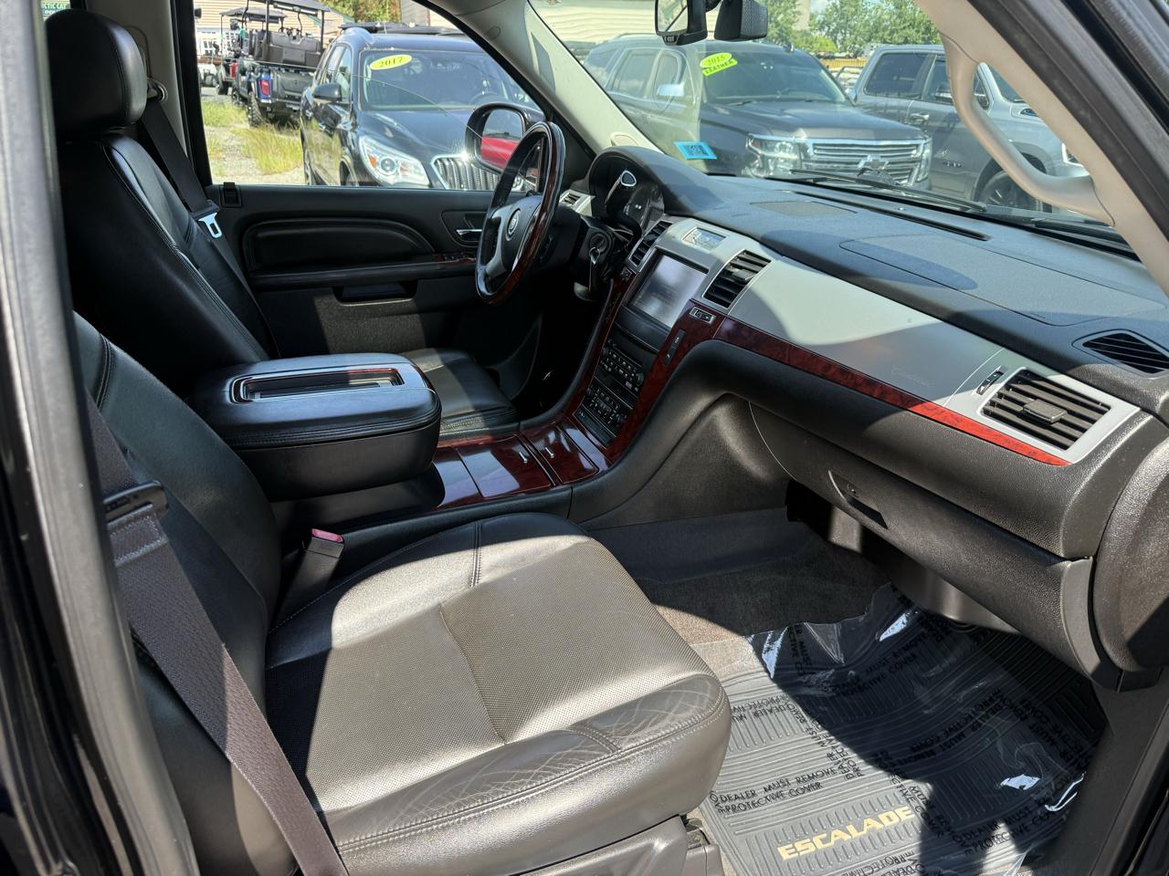 Cadillac Escalade  2013