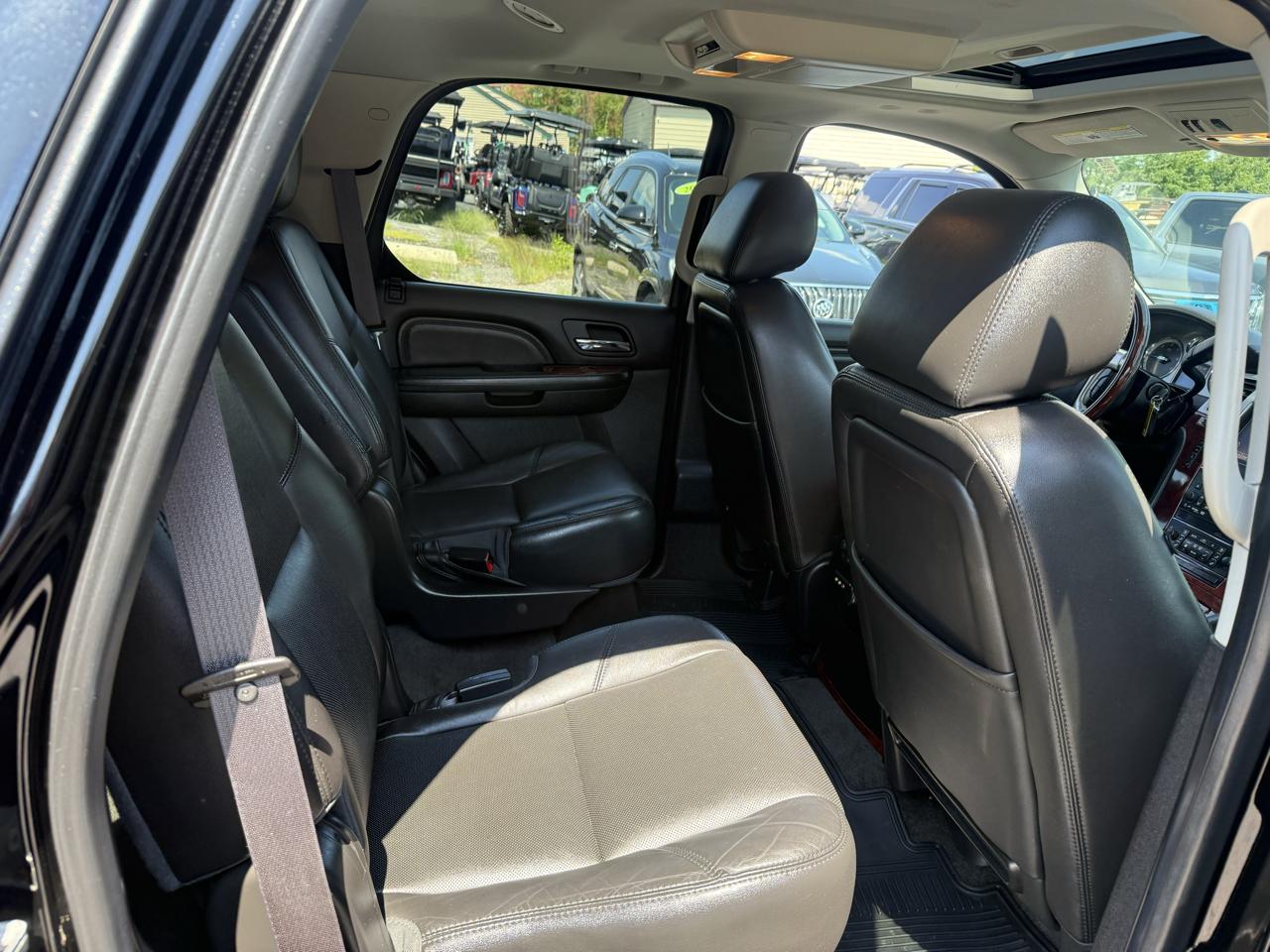 Cadillac Escalade  2013