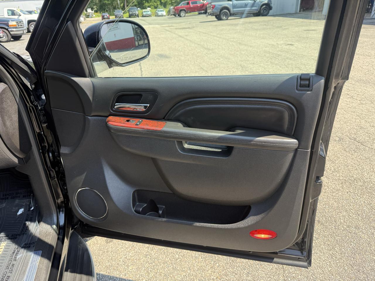 Cadillac Escalade  2013