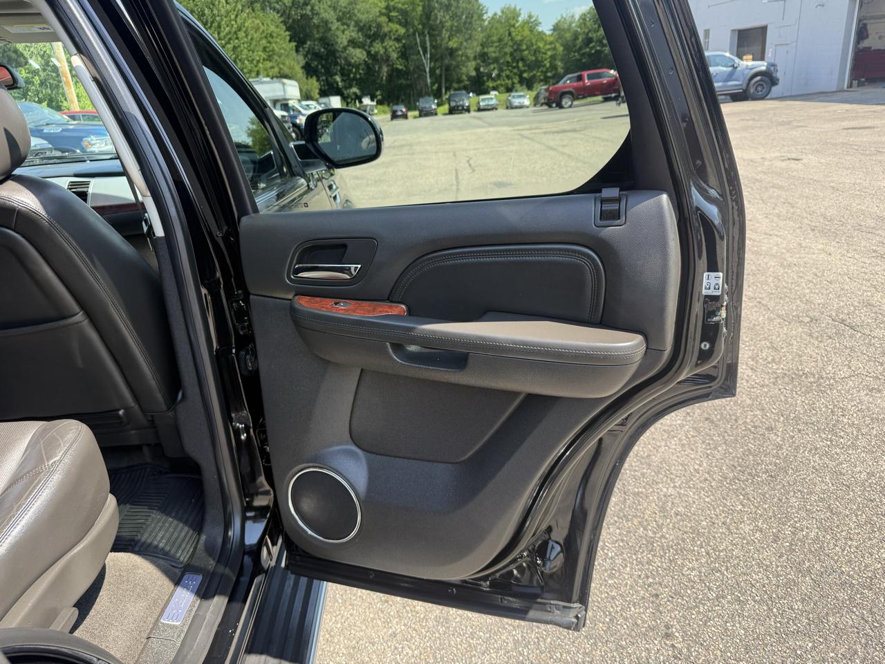 Cadillac Escalade  2013
