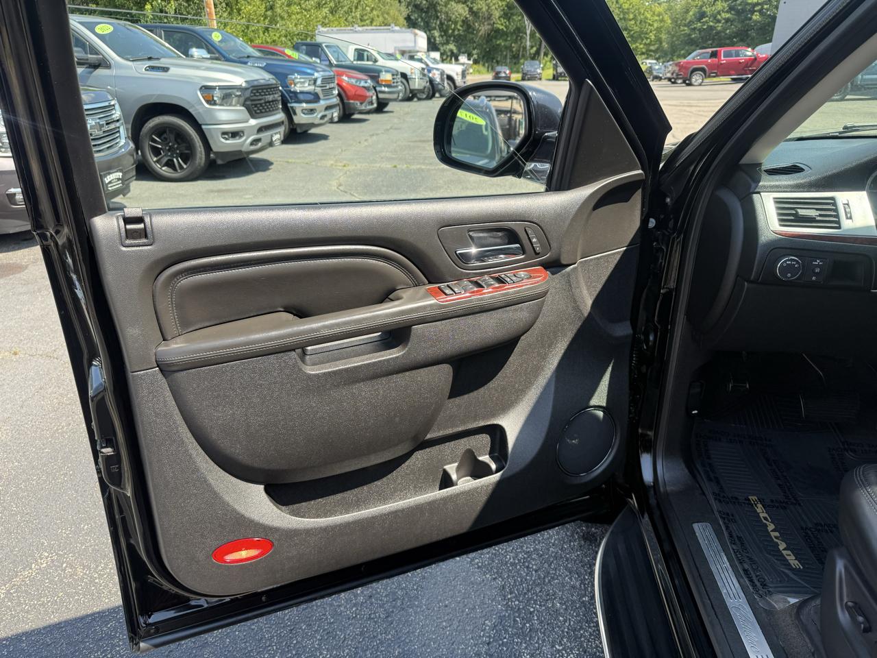 Cadillac Escalade  2013