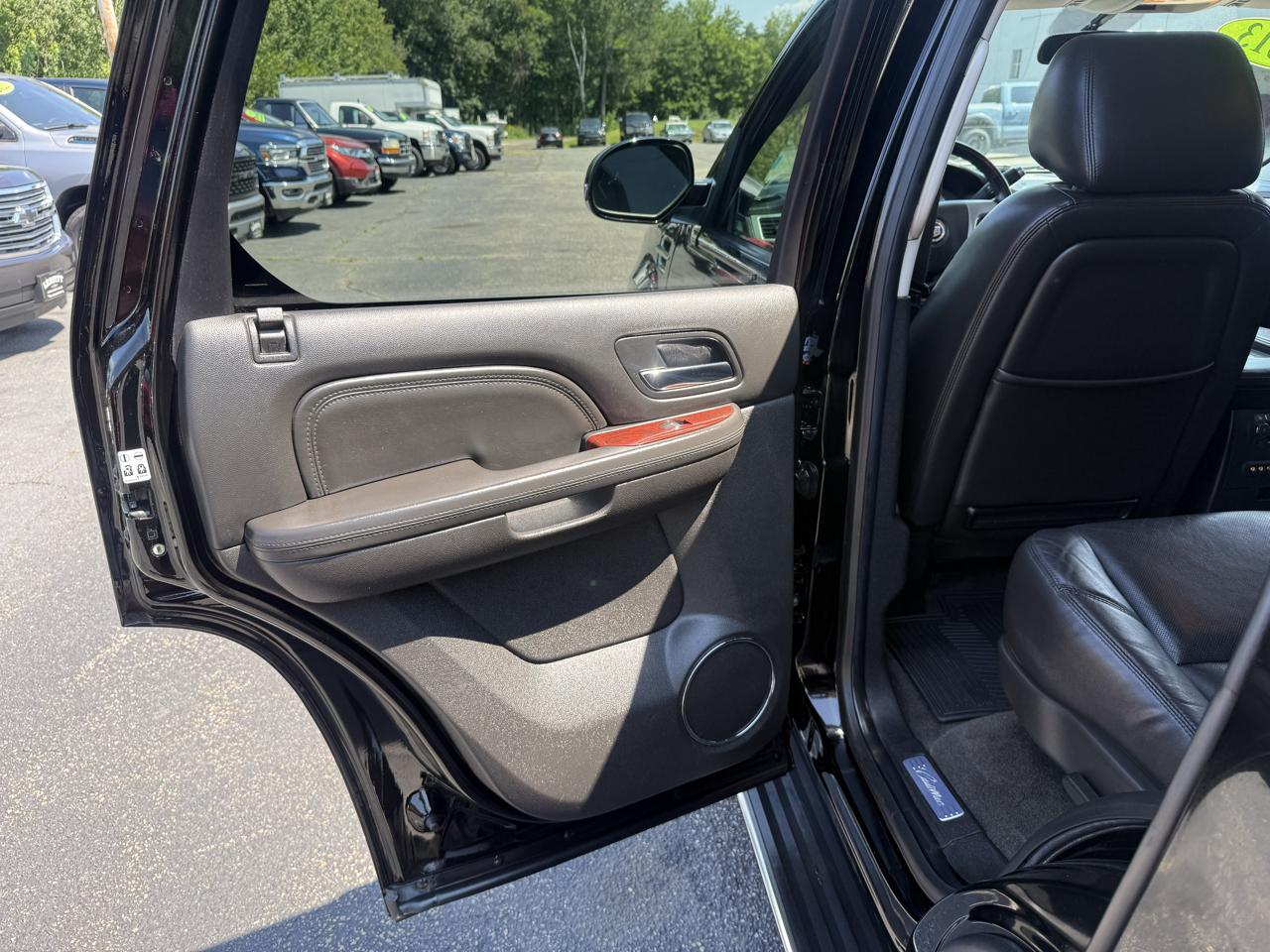 Cadillac Escalade  2013