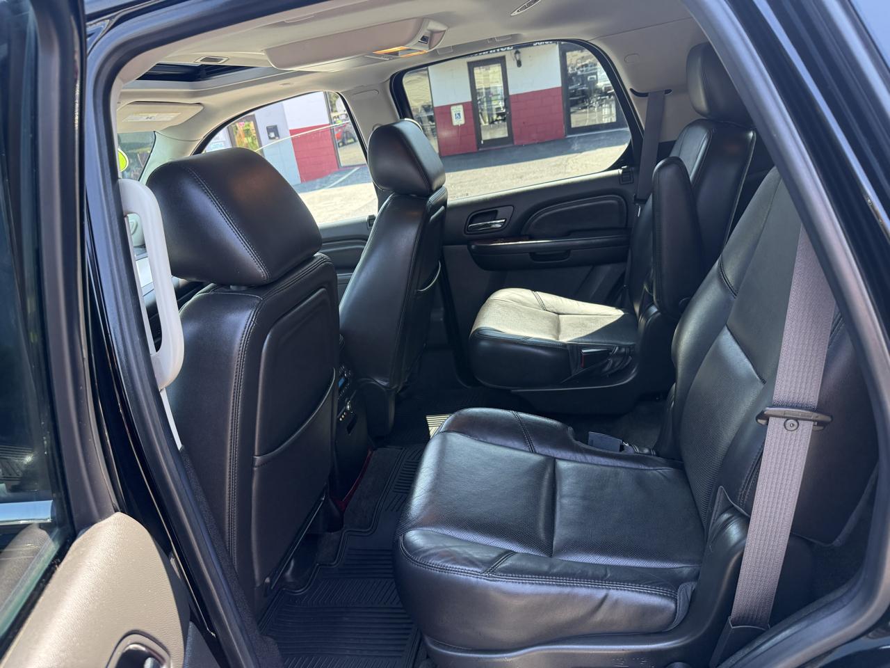 Cadillac Escalade  2013