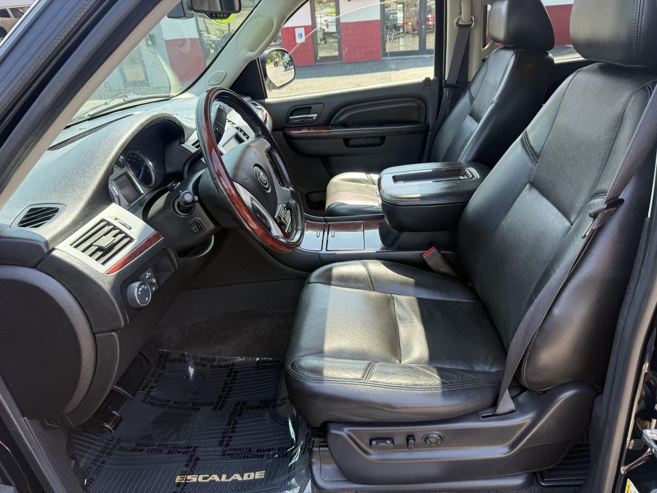 Cadillac Escalade  2013