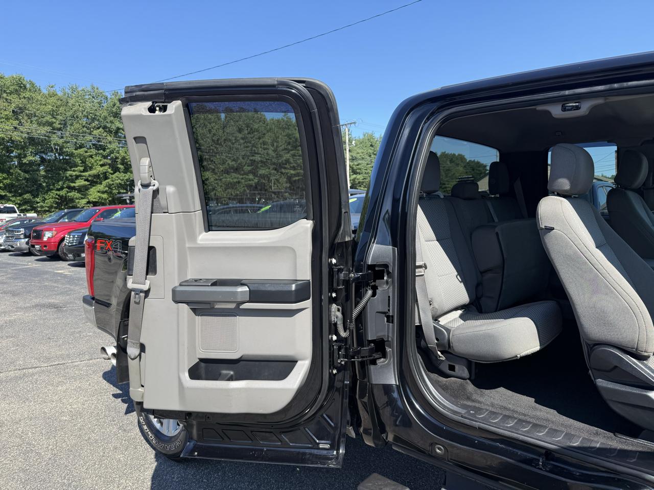 Ford Super Duty F-350 SRW  2017