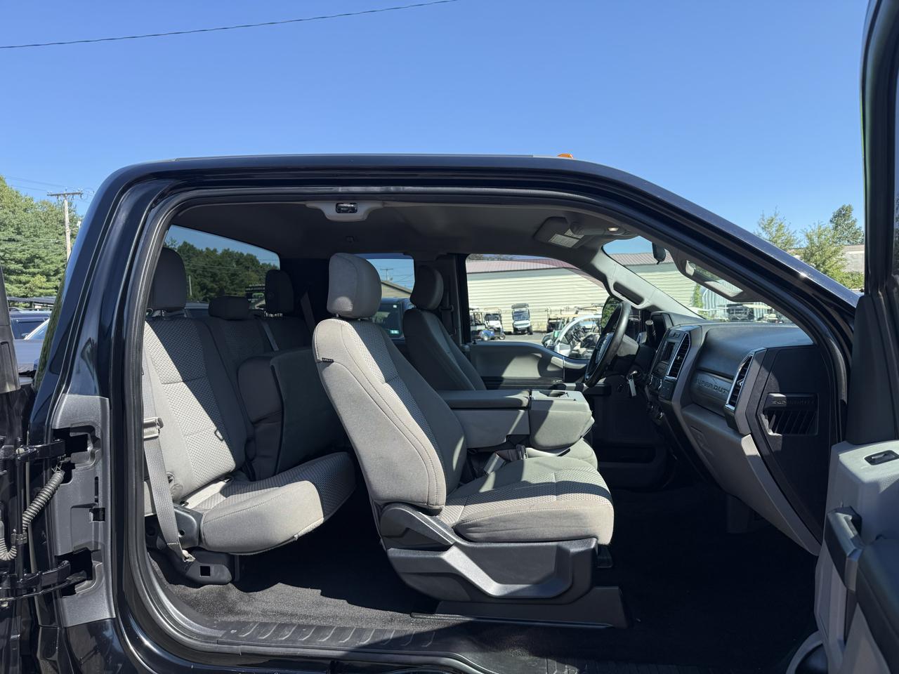 Ford Super Duty F-350 SRW  2017