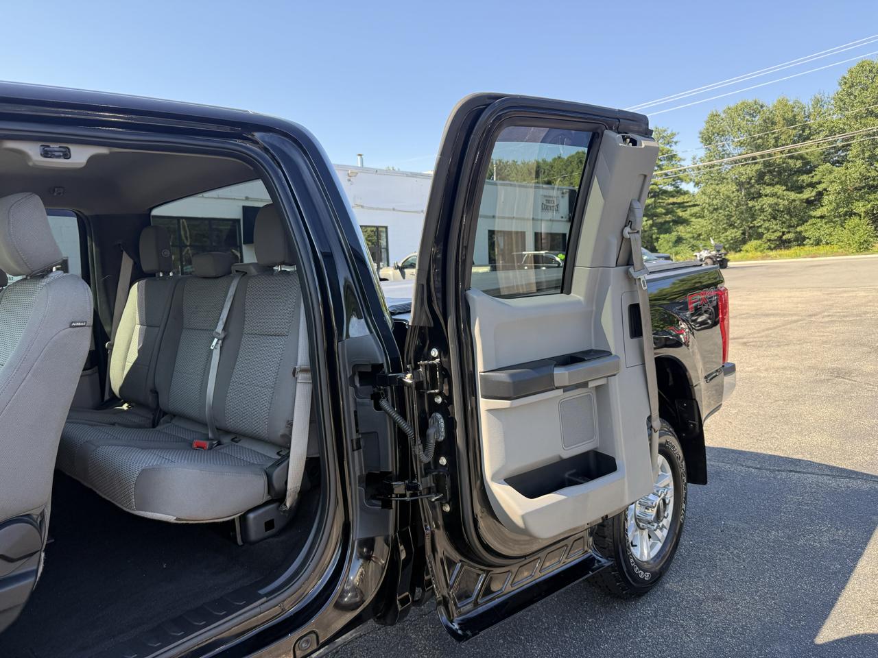 Ford Super Duty F-350 SRW  2017