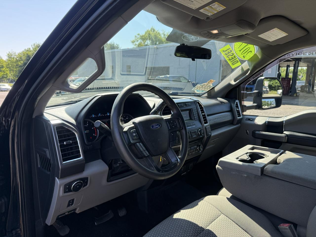Ford Super Duty F-350 SRW  2017