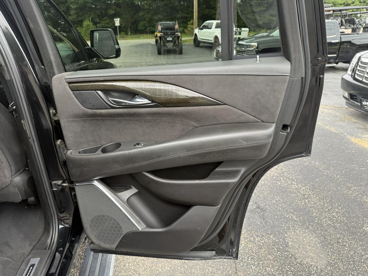 Cadillac Escalade  2018