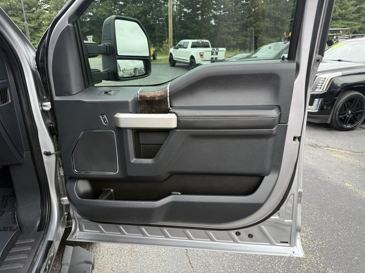 Ford Super Duty F-350 SRW  2022