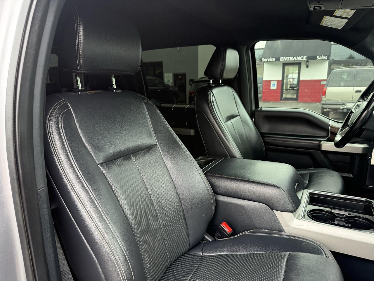 Ford Super Duty F-350 SRW  2022