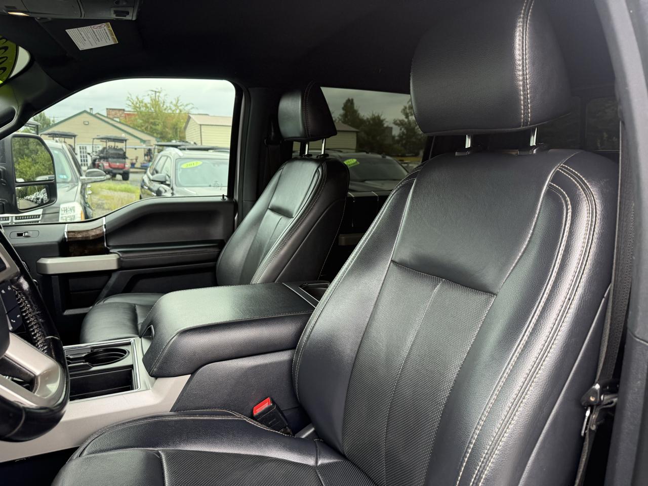 Ford Super Duty F-350 SRW  2022