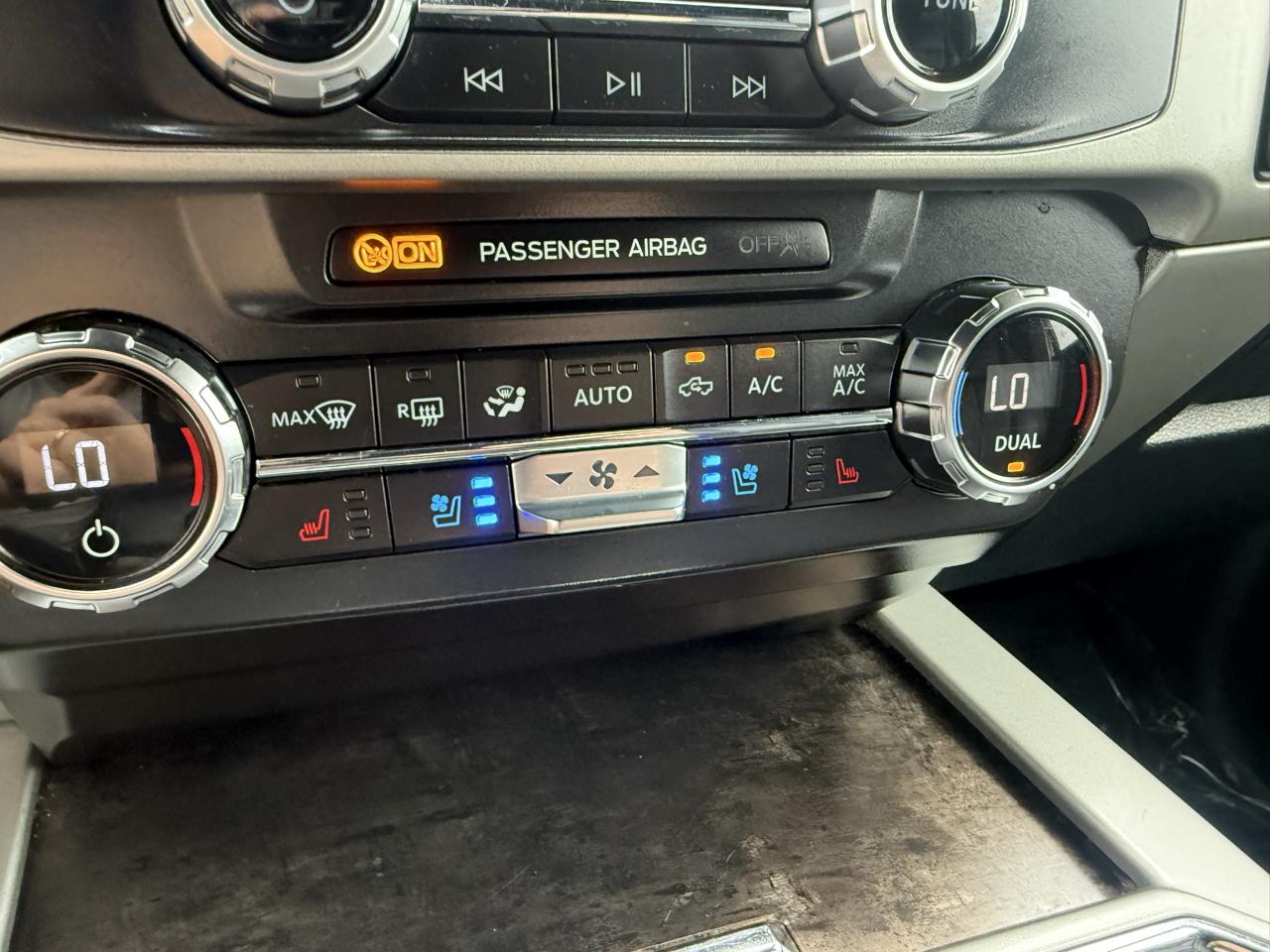 Ford Super Duty F-350 SRW  2022