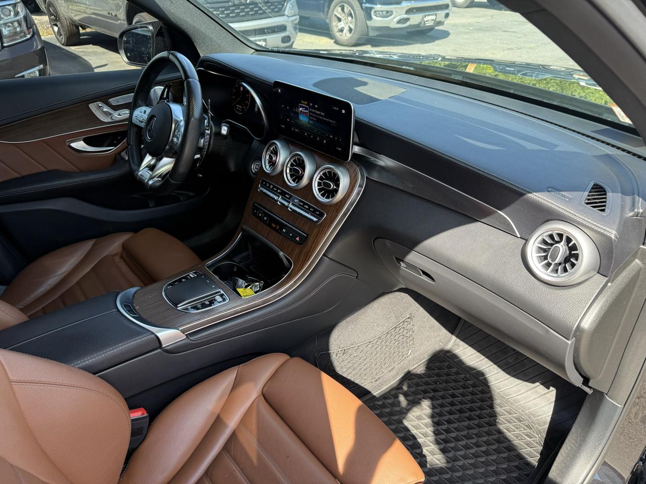 Mercedes-Benz GLC  2020