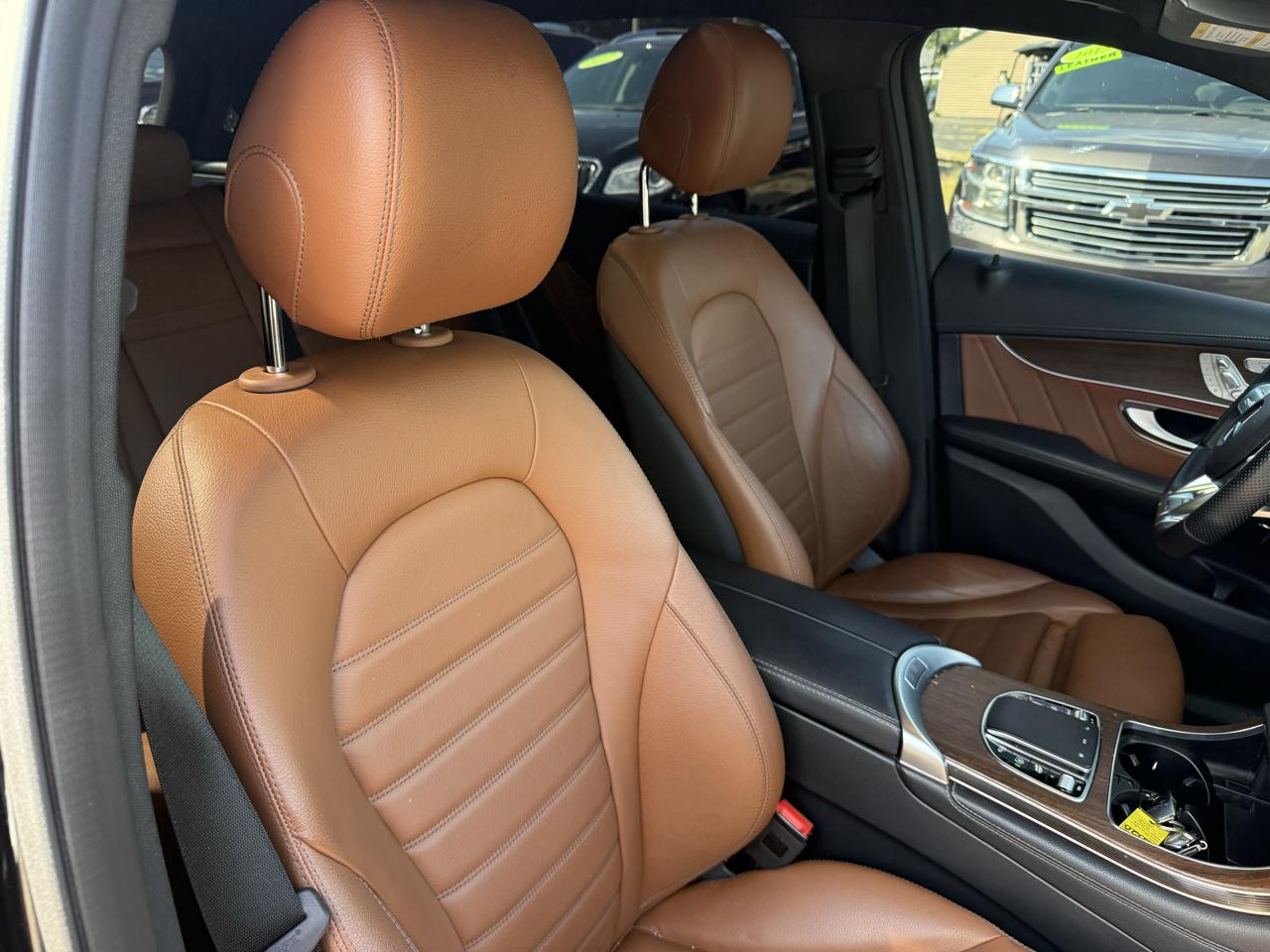 Mercedes-Benz GLC  2020