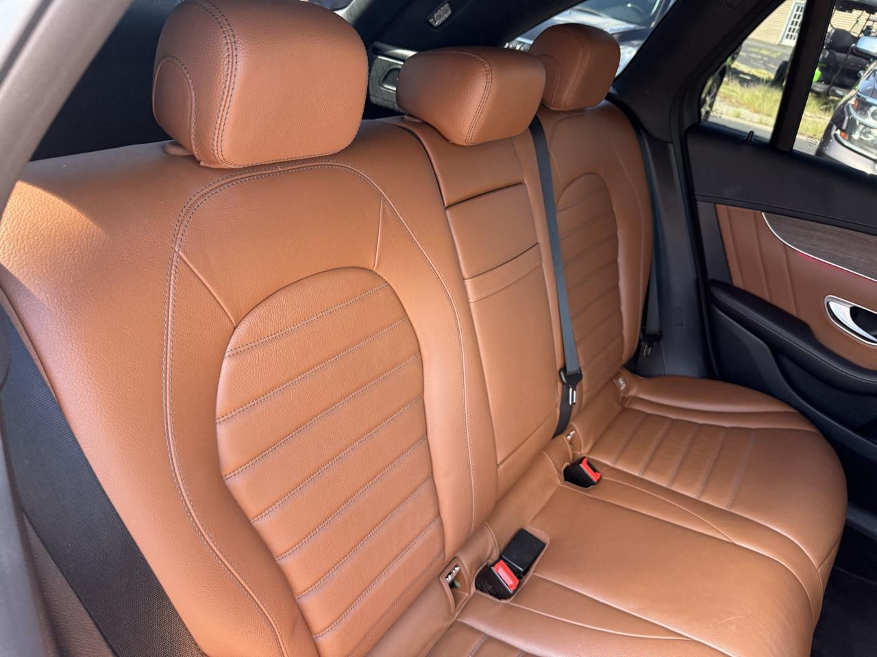 Mercedes-Benz GLC  2020