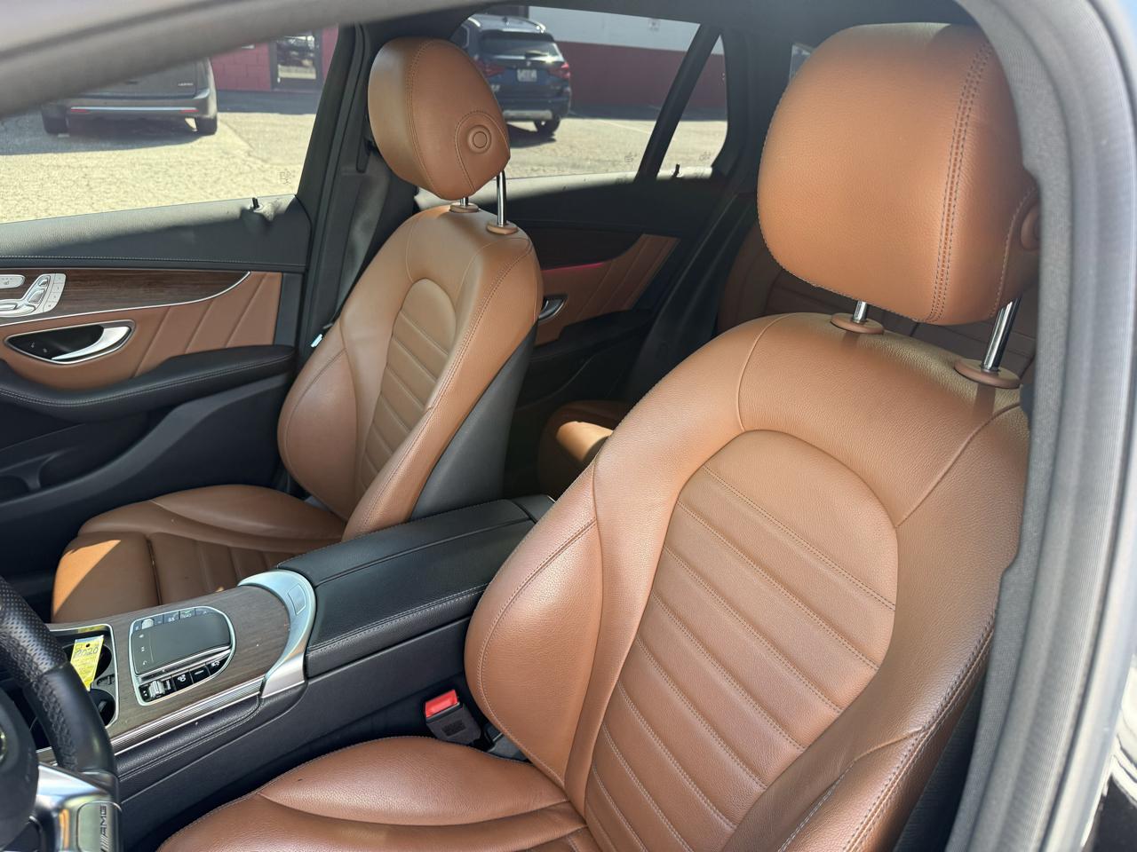 Mercedes-Benz GLC  2020