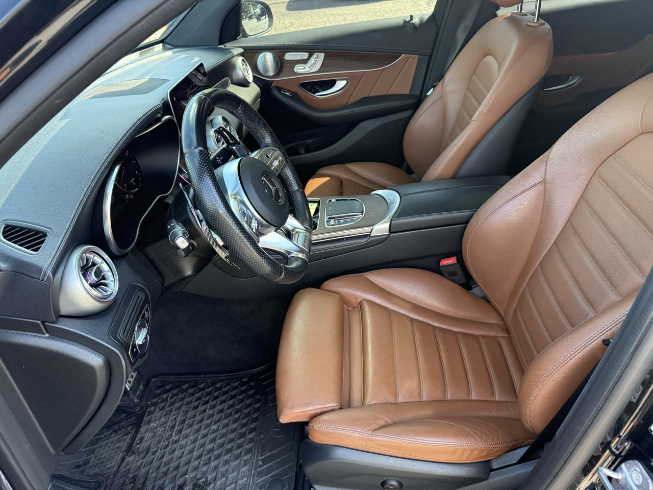 Mercedes-Benz GLC  2020
