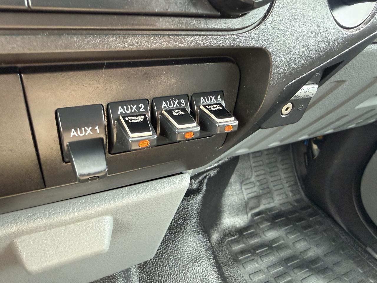 Ford Super Duty F-350 SRW  2014