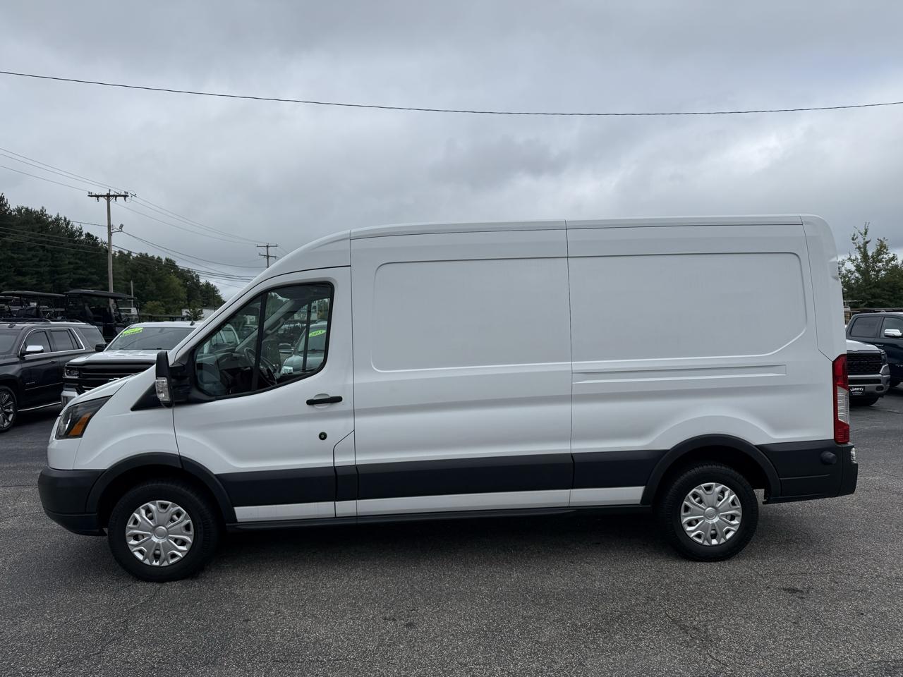 Ford Transit Cargo Van T-150 148" Med Rf 8600 GVWR Sliding RH Dr 2015