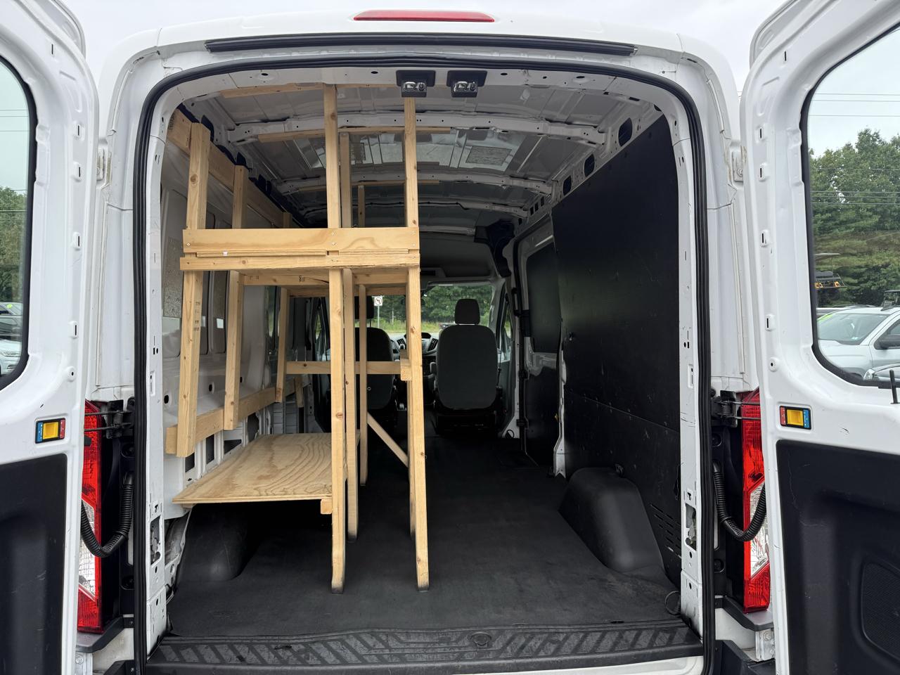 Ford Transit Cargo Van T-150 148" Med Rf 8600 GVWR Sliding RH Dr 2015