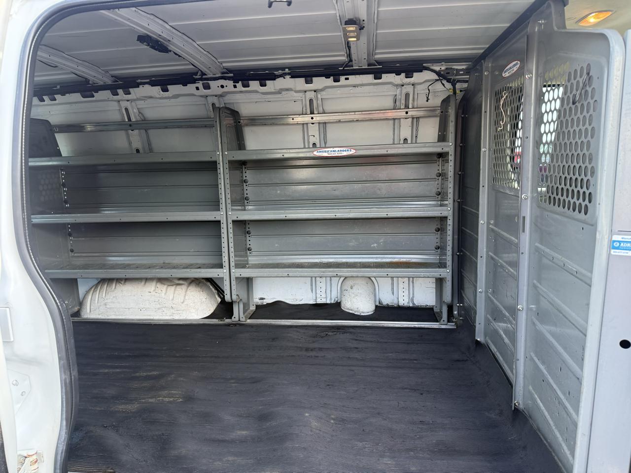 GMC Savana Cargo Van  2016