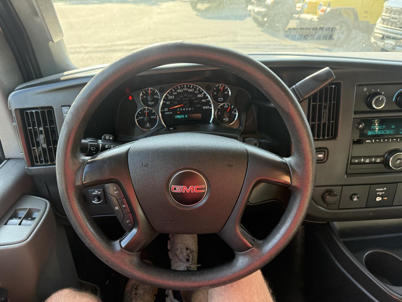 GMC Savana Cargo Van  2016