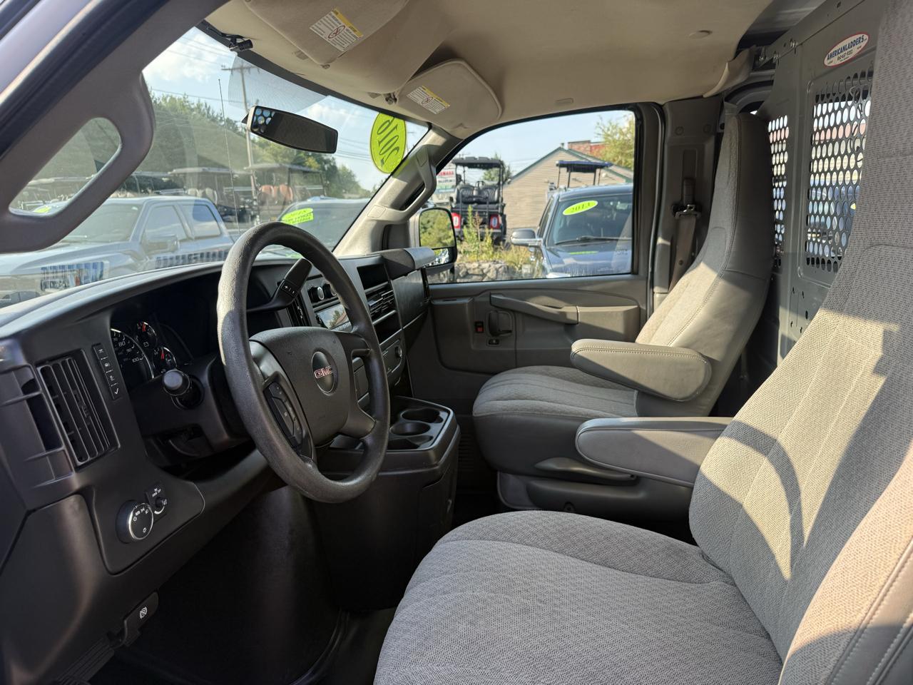 GMC Savana Cargo Van  2016