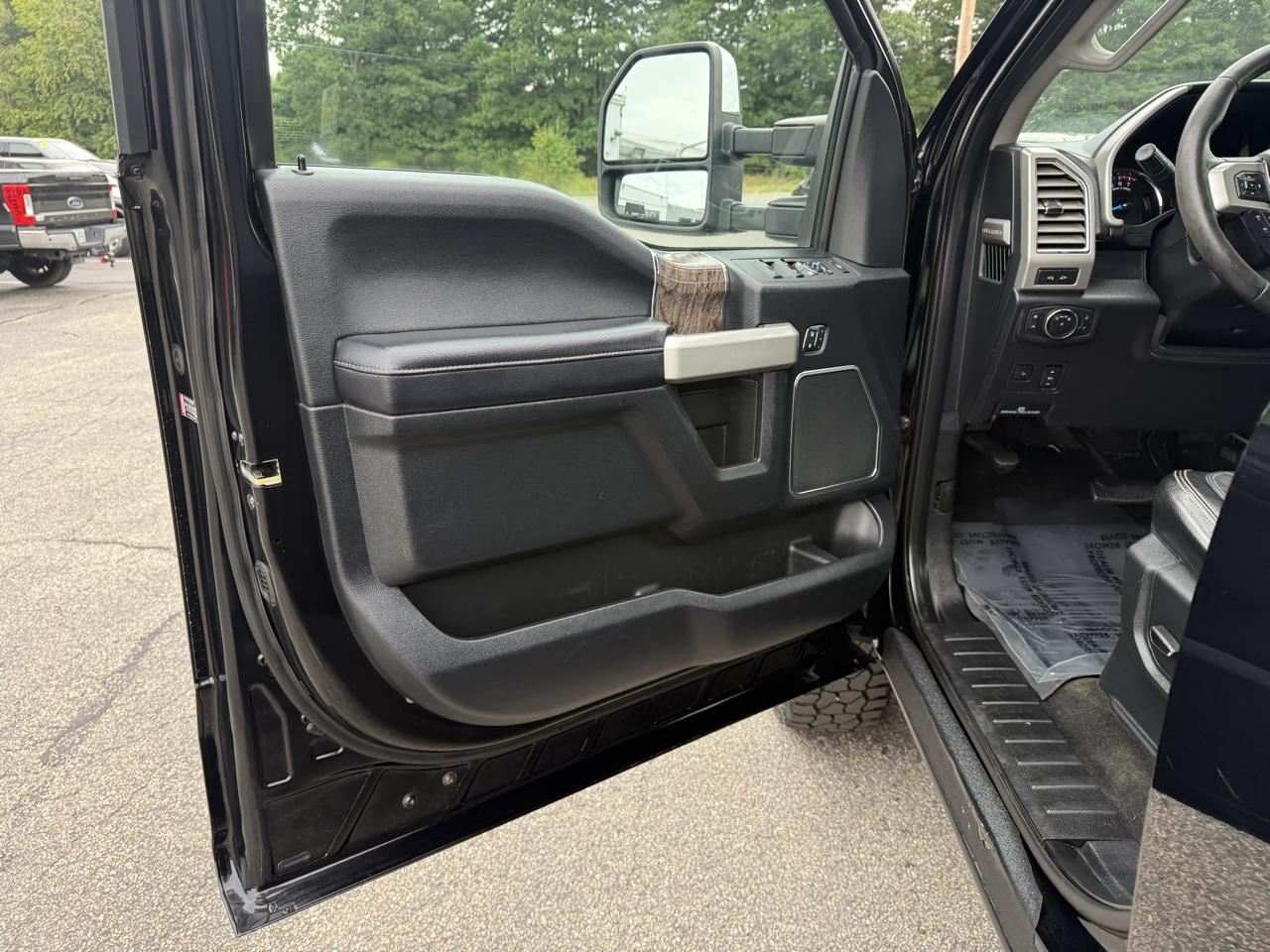 Ford Super Duty F-250 SRW  2017