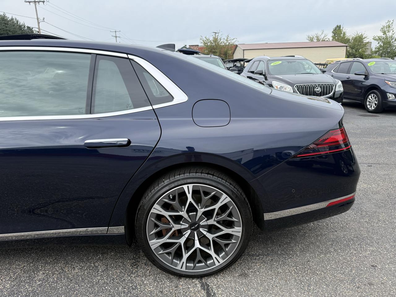 Genesis G90 3.5T e-SC AWD 2025