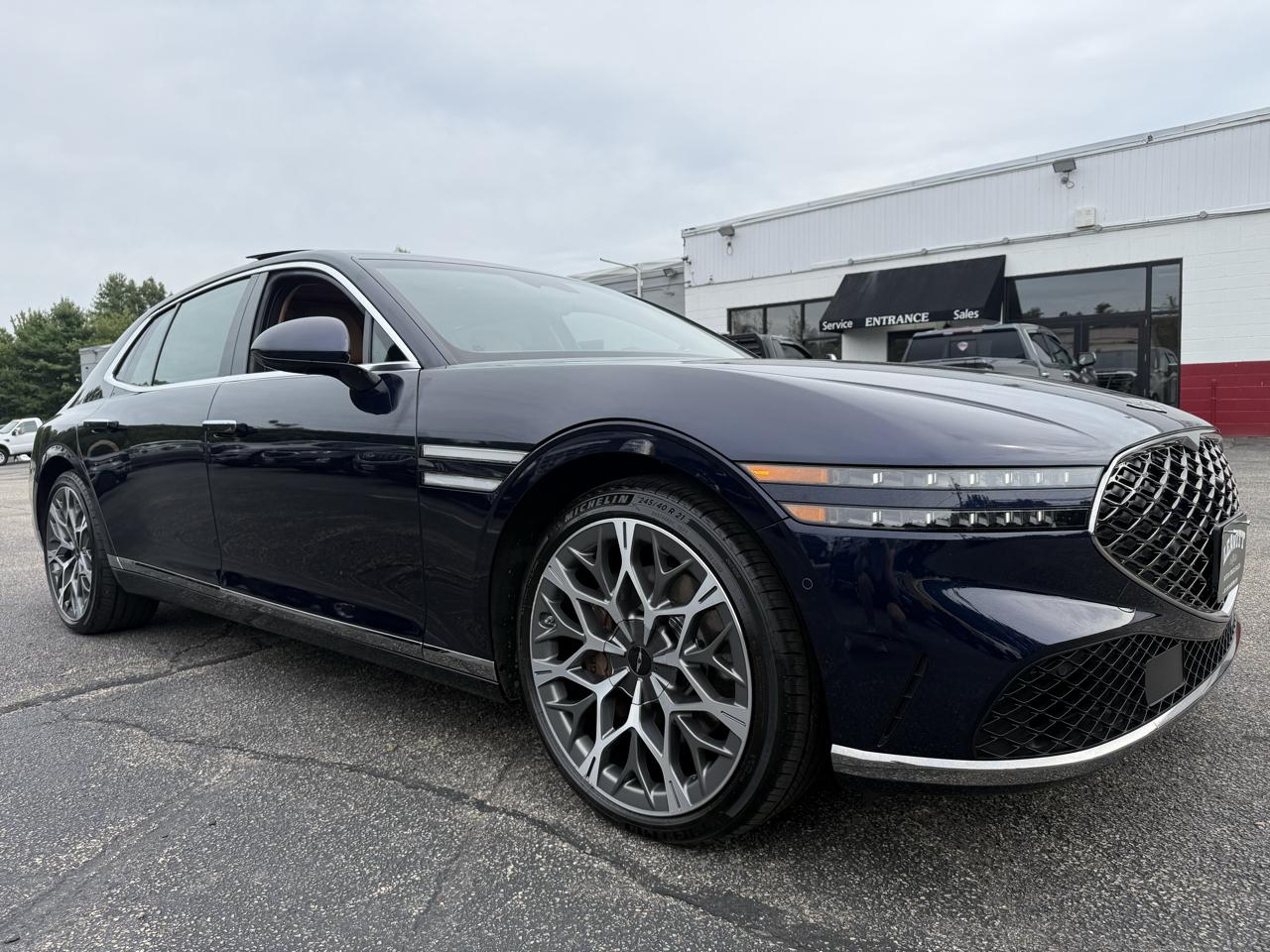 Genesis G90 3.5T e-SC AWD 2025