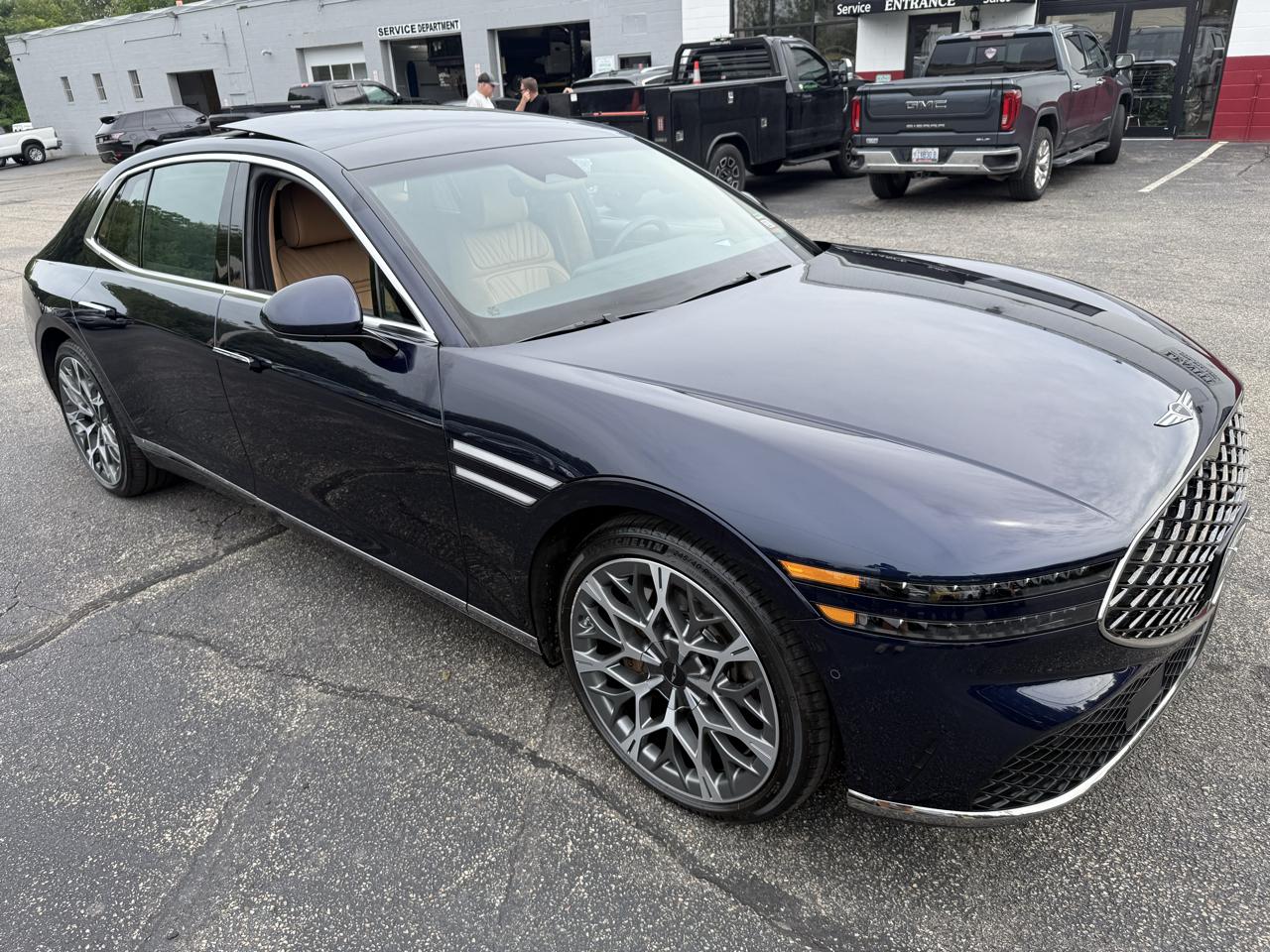 Genesis G90 3.5T e-SC AWD 2025
