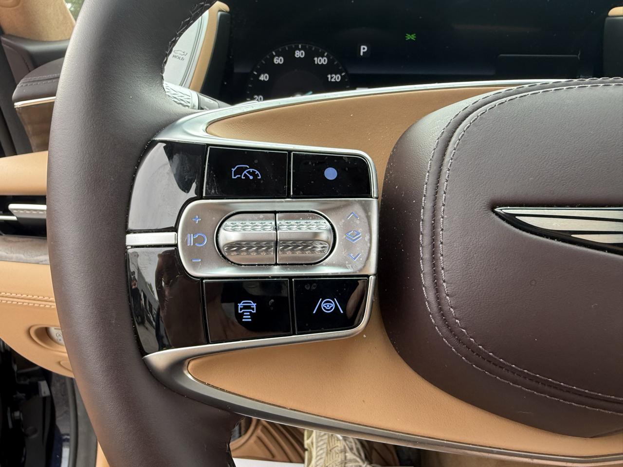 Genesis G90 3.5T e-SC AWD 2025